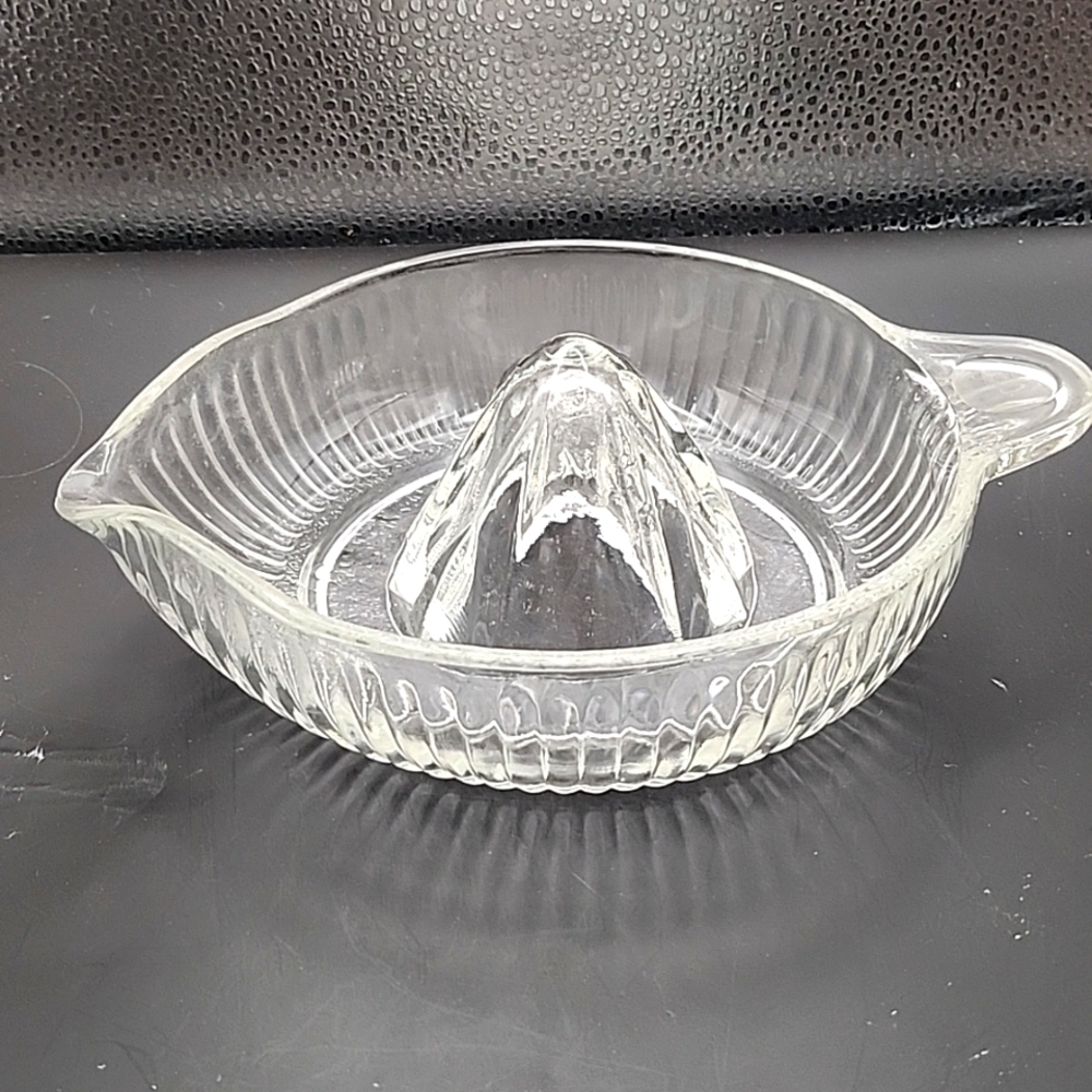 Vintage Clear Ribbed Glass Juicer 8" X 6"